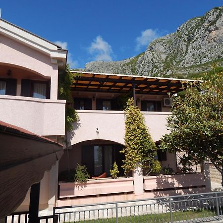 Apartmani Zona Sveti Stefan Eksteriør billede
