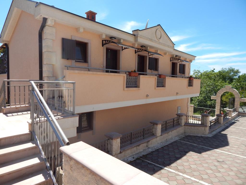 Apartmani Zona Sveti Stefan Eksteriør billede