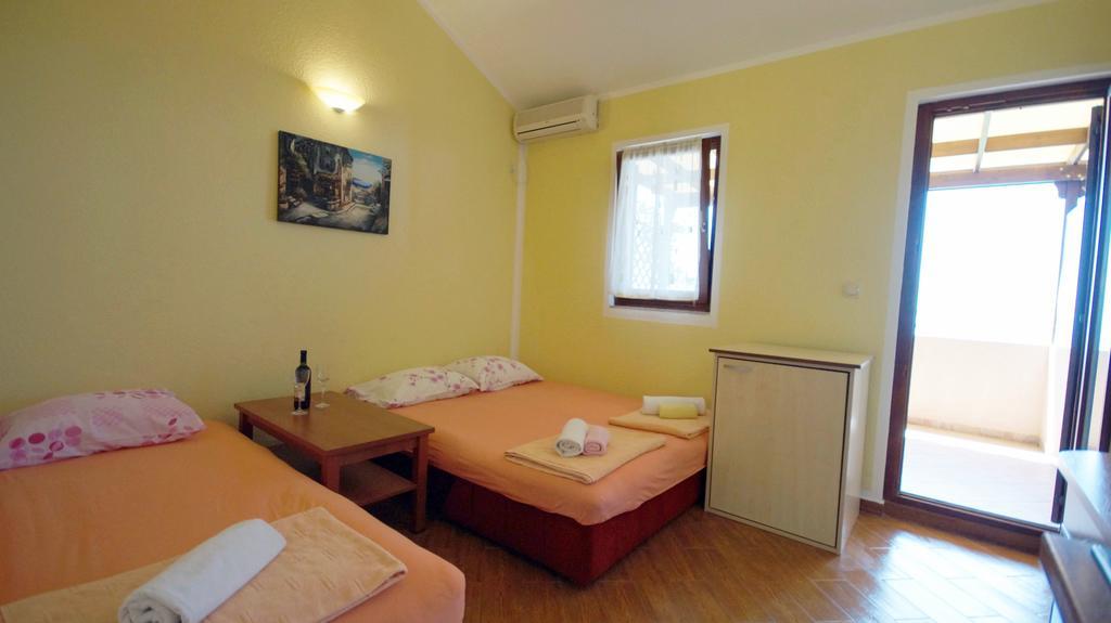 Apartmani Zona Sveti Stefan Eksteriør billede