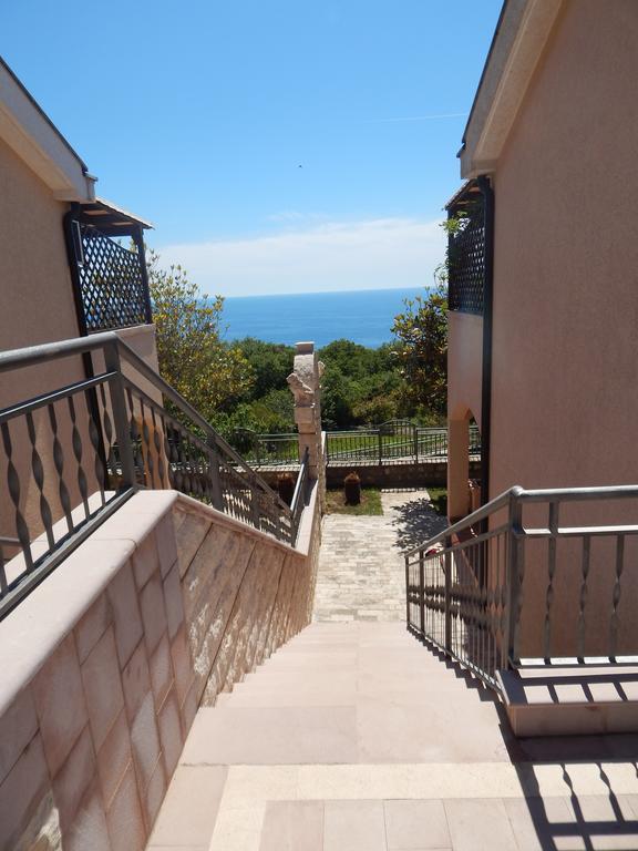 Apartmani Zona Sveti Stefan Eksteriør billede