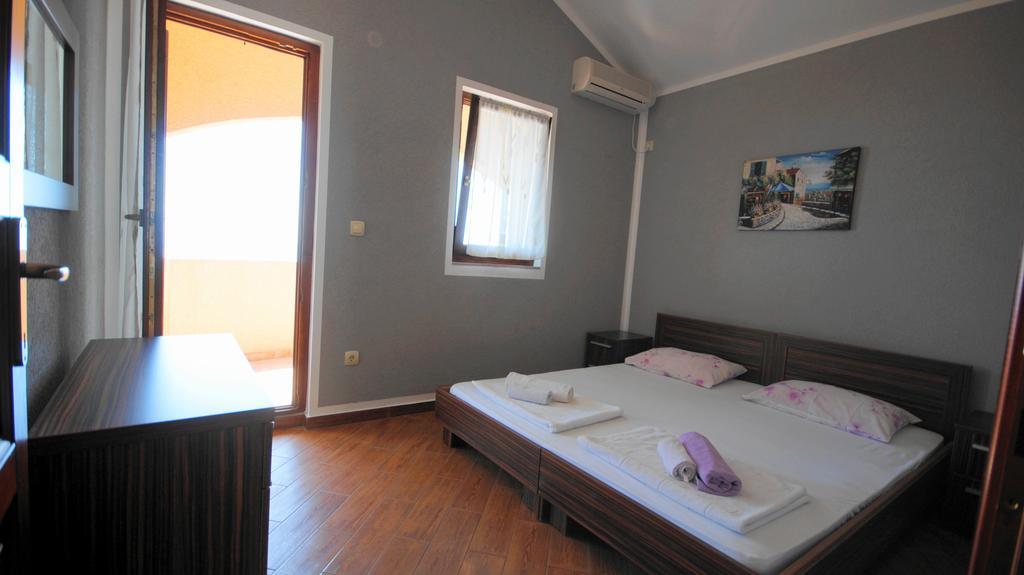 Apartmani Zona Sveti Stefan Eksteriør billede
